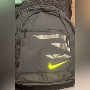 Nike Black and Yellow Backpack russel wilson set